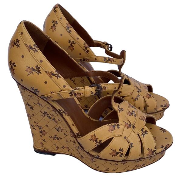 Bottega Veneta 37 Woven Floral Leather Wedge Sandals - Picture 3 of 12